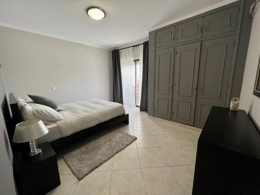 Luxury Modern Beach Apartment Quarteira Ngoại thất bức ảnh