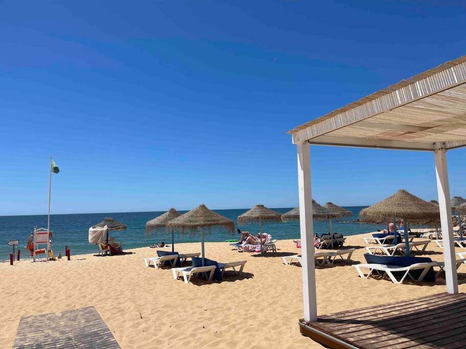 Luxury Modern Beach Apartment Quarteira Ngoại thất bức ảnh